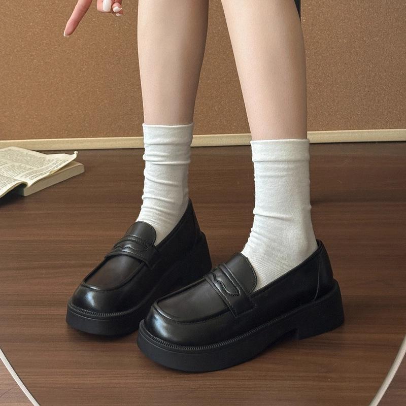 

Sweet bright leather platform fashionable new small leather shoes show height small thick heel muffin shoes single shoes 35