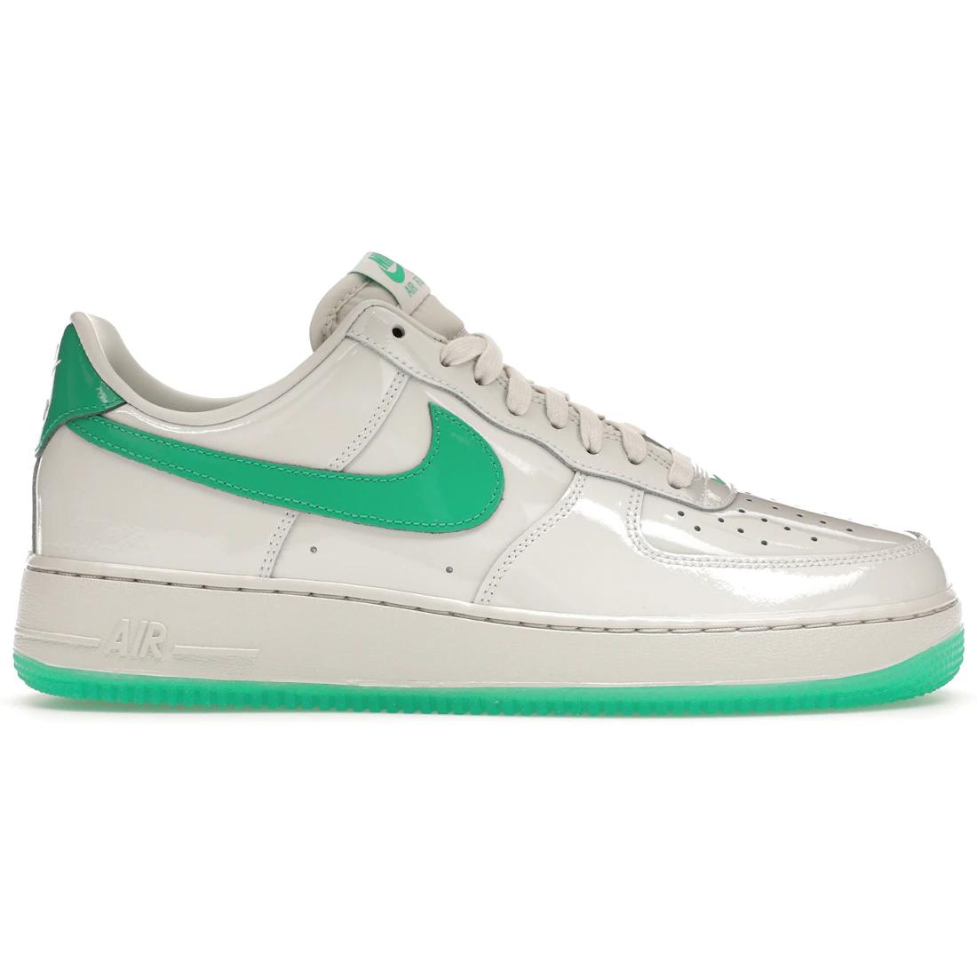 

Sneaker Nike Air Force 1 Low 07 Patent Platinum Tint Stadium Green(HF4864-094) 38.5