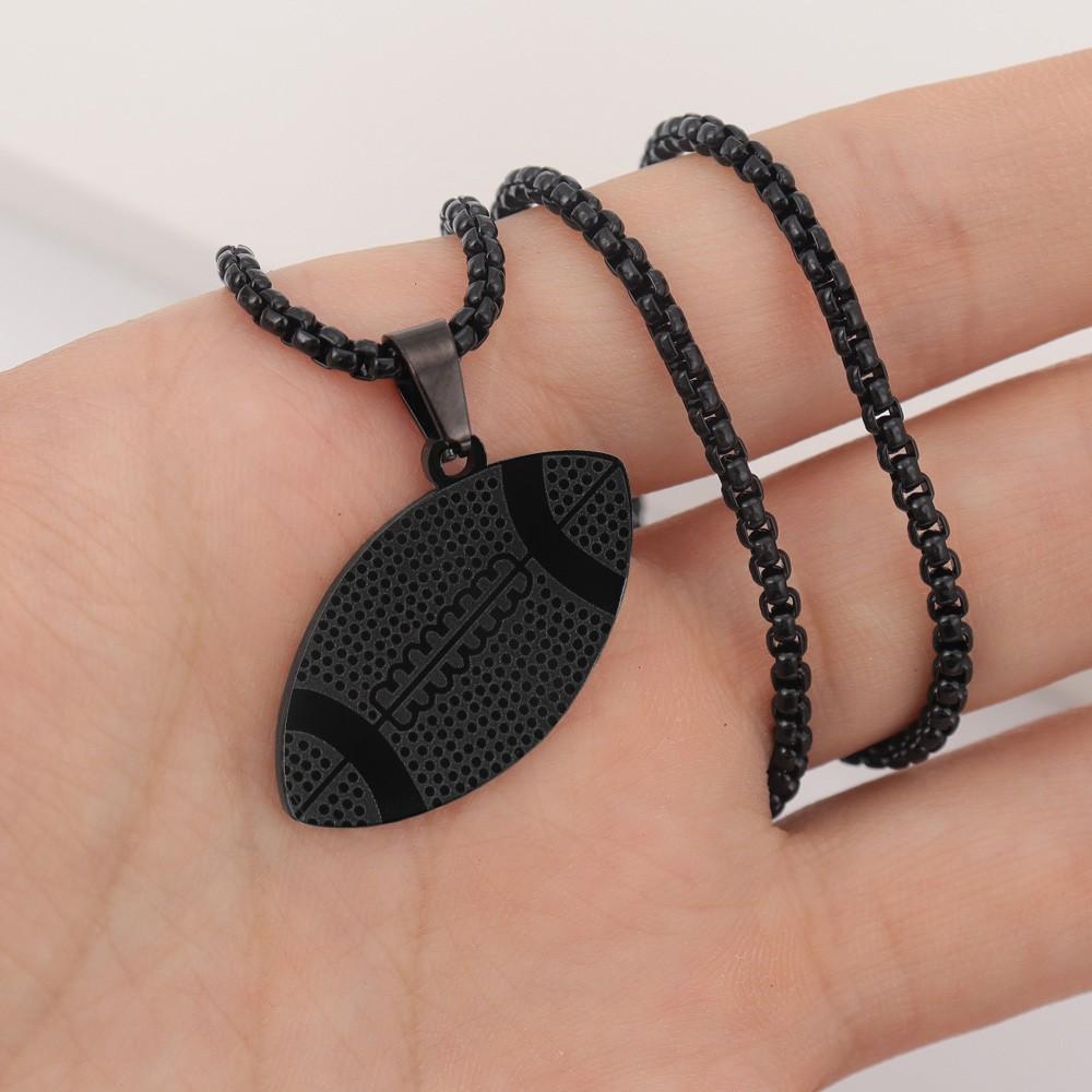 Schlichter Mode Sportlicher Stil Allround-Rugby-Halskette Hip-Hop Punk-Stil Titanstahl-Anhänger Liebhabergeschenk Weihnachtsgeschenk