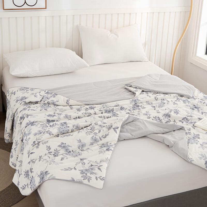 FIRS Silky Cooling Summer Quilt