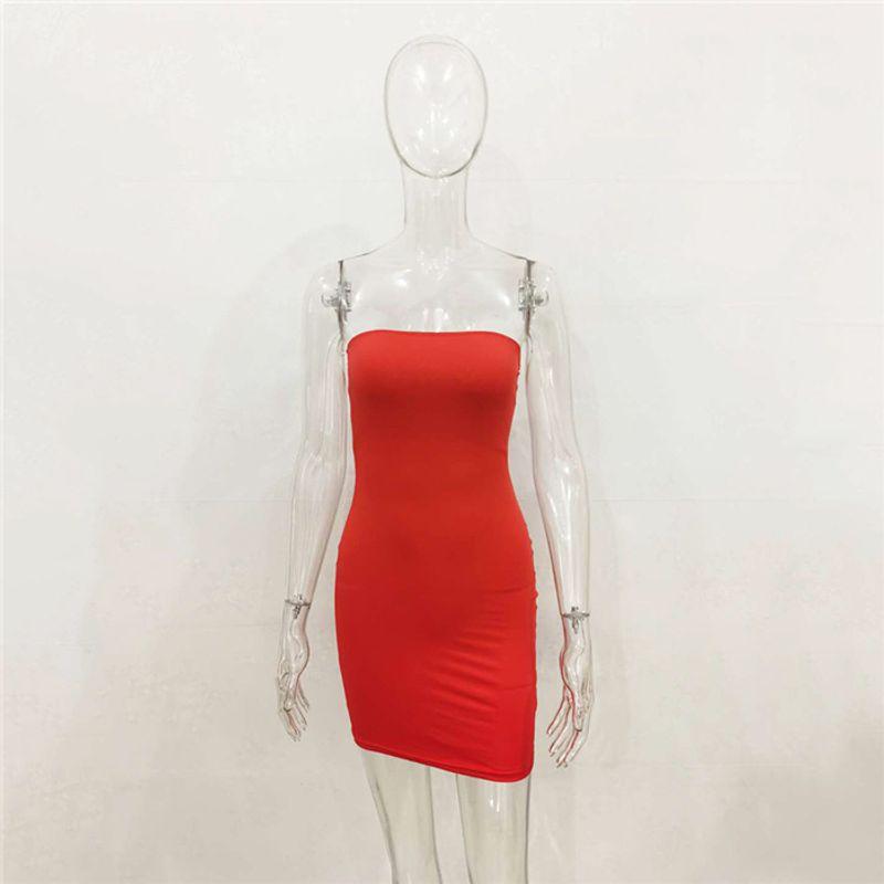 

Модное платье-футляр приталенного силуэта Red L