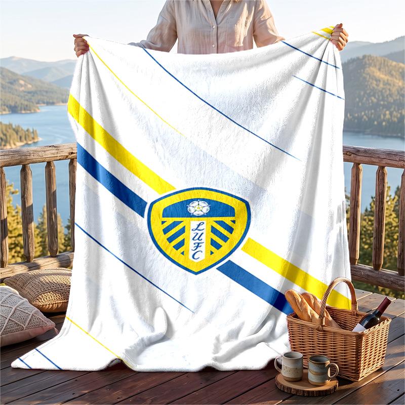 Warm Flannel Blanket Leeds United Pattern, Lightweight Comfortable Throw Blanket for Bed Sofa Use