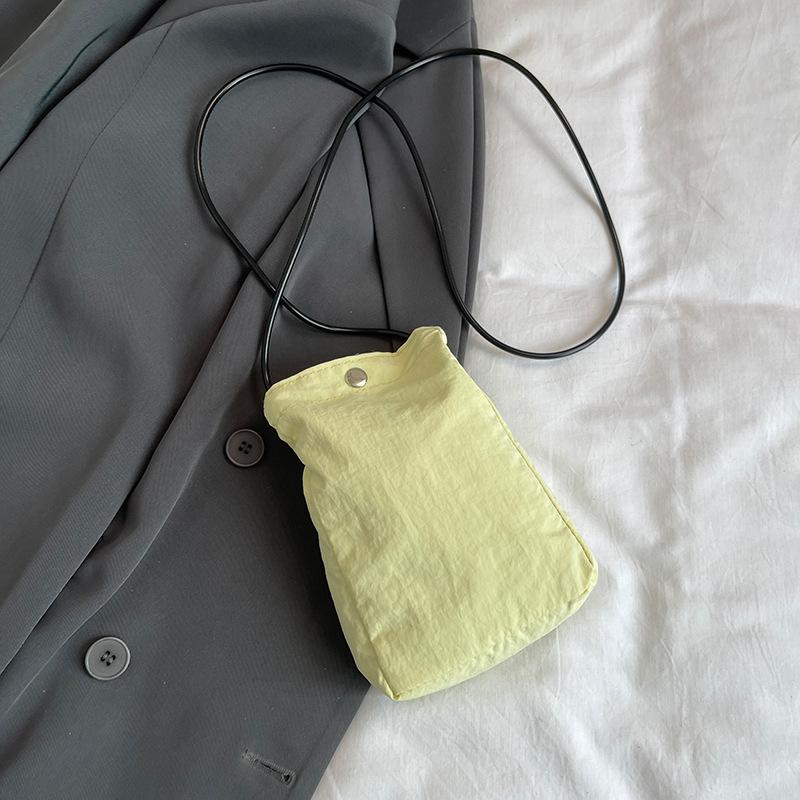 shoulder messenger bag, drawstring small bag, niche texture, fashionable and lightweight mini mobile phone, nylon bag for women