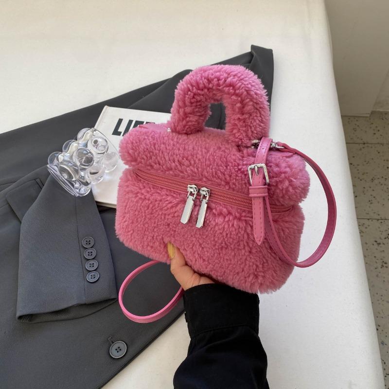 Lamb wool women's oblique span bag winter new shoulder bag trendy fashion plush handbag