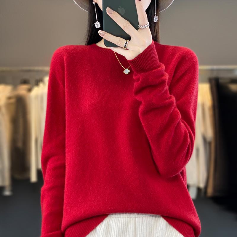 Women's Seamless Wool Cashmere Pullover Sweater - Round Neck, Loose Fit, Popular Seller for Spring, Autumn, & Winter.
