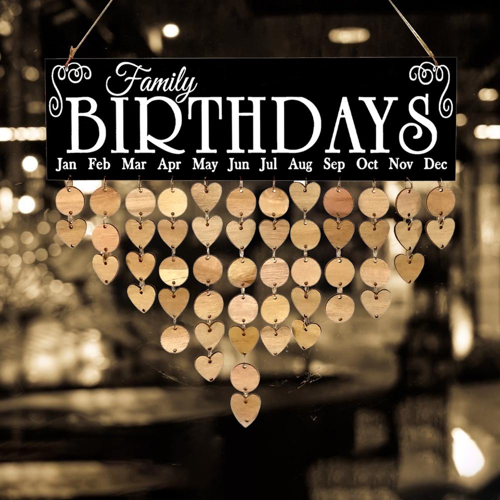Drewniana tablica przypominająca o urodzinach Kreatywny rodzinny ozdobny kalendarz