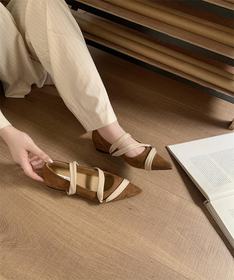 2025 spring and autumn models pointed head shallow mouth low heel single shoes women's foot ribbon retro not tired feet fashion shoes Mary Jane shoes