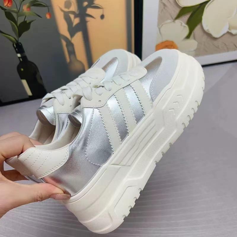Inner heightening platform German training shoes women's 2025 autumn new Internet celebrity sports shoes casual student board shoes white shoes