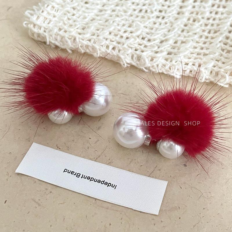 Korean Style Double-Sided Pearl Pompon Stud Earrings - Versatile Autumn/Winter Fashion Jewelry