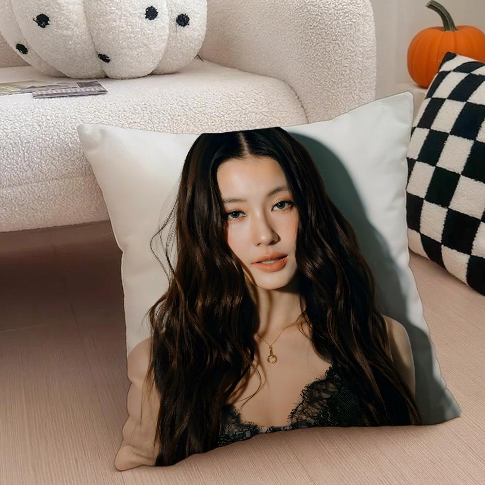 Thai Fashion NNamtan Tipnaree WWeerawatnodom Cushion Cover Throw Pillow Cover Hidden Button Durable Polyester Chair Cushion