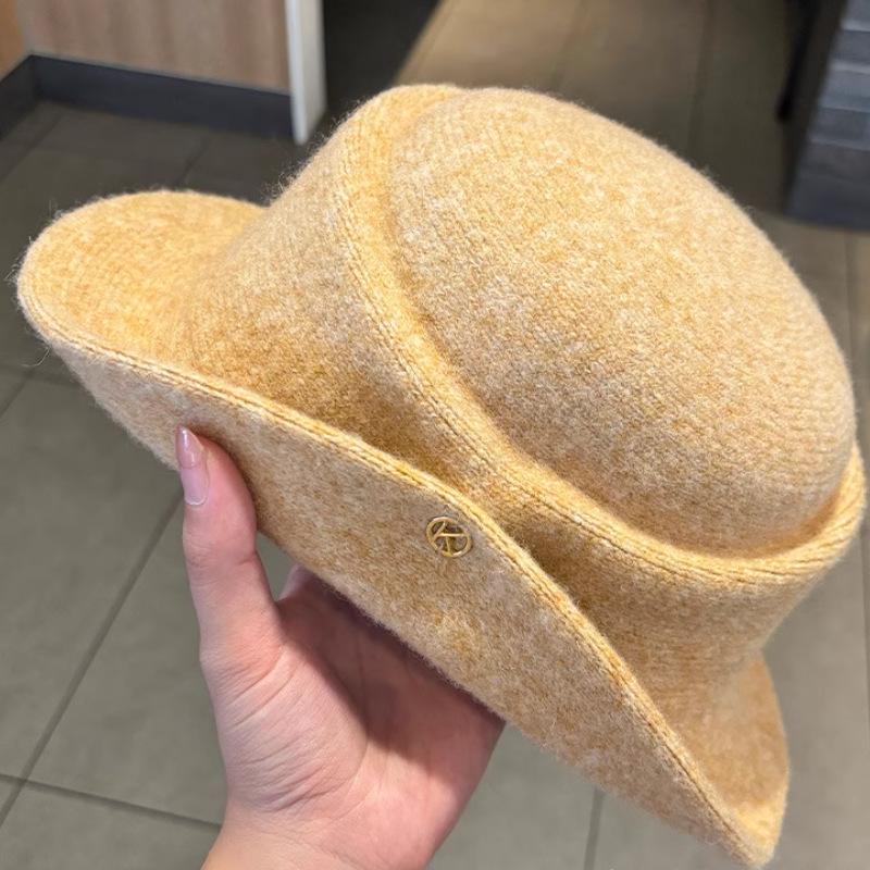 French Hepburn style elegant white top hat women's gold wind big head circumference retro wool woolen face little fisherman hat