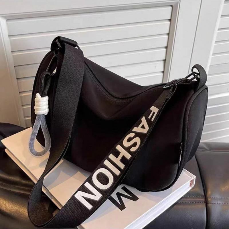 Stylish Large Capacity Canvas Shoulder Bag for Women Versatile Crossbody Pillow Bag Casual Nylon Tote with Wide Strap