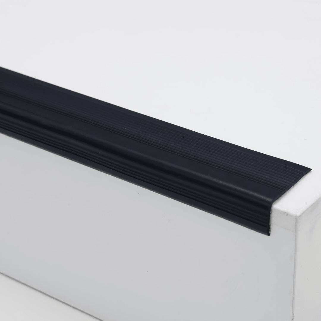 

1PC 39.37/118.1inch Stair Nosing Edging, Non-Slip Self Adhesive Step Edge Protector, Peel and Stick Stair Nose for Outdoor 1M чорний