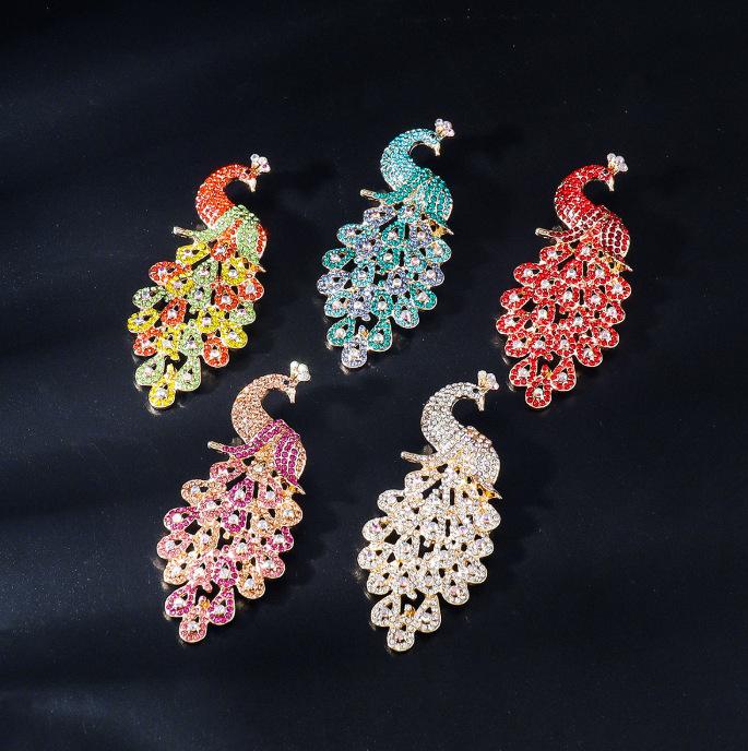 Peacock Brooch Elegant Classical Pin Charm Retro Jewelry Accessories Party Birthday Celebration Gift