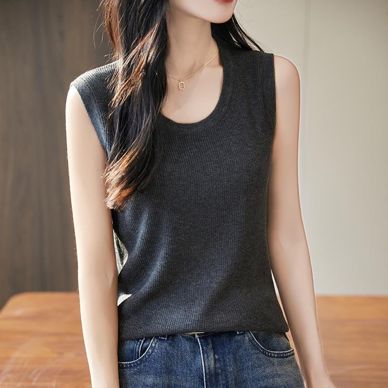2025 Spring Worsted Wool Round Neck Sleeveless Knitted Vest - Solid Color Pullover Top