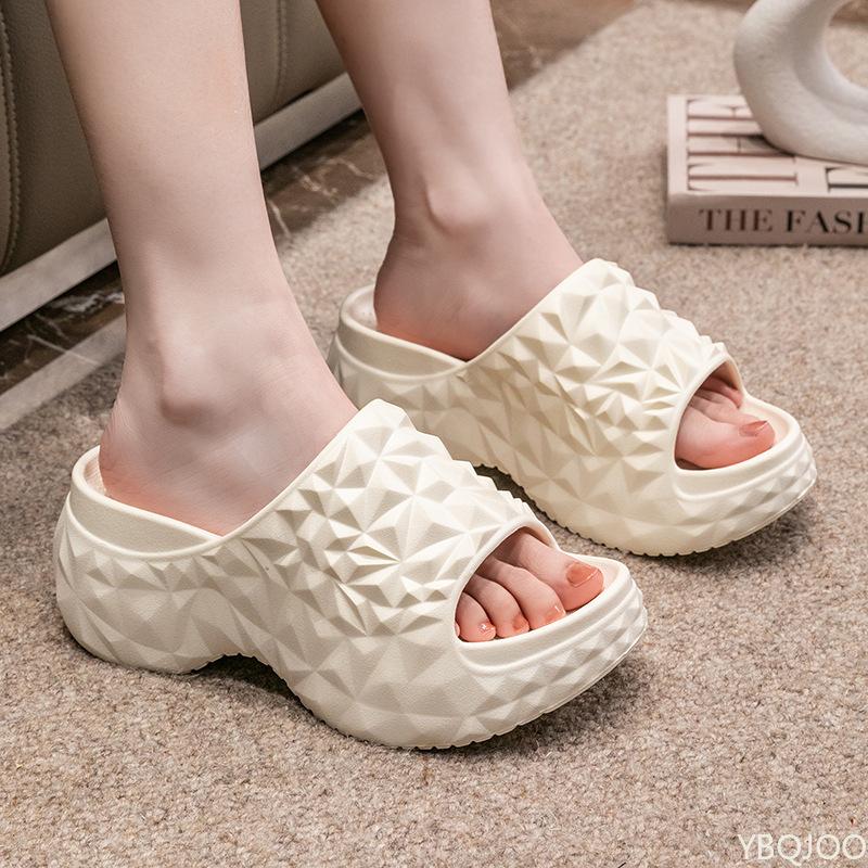 New Design Sense Durian Pattern Slippers Thick Bottom Beach Outerwear High End Summer Women's Height Increasing Slippers Luxury