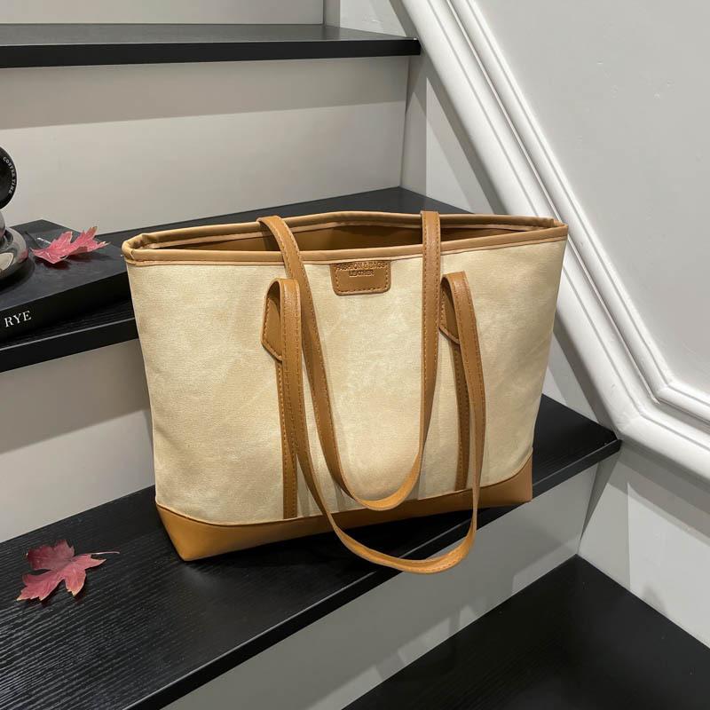 Large Capacity Bag Women's 2025 New Casual Retro Shoulder Bag Fashionable Foreign Style Class Commuter Bag Tote Bag