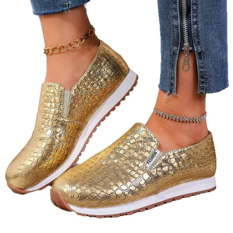 Large size flat casual shoes spring and autumn new snake pattern leather surface round head women's single shoes lazy shoes