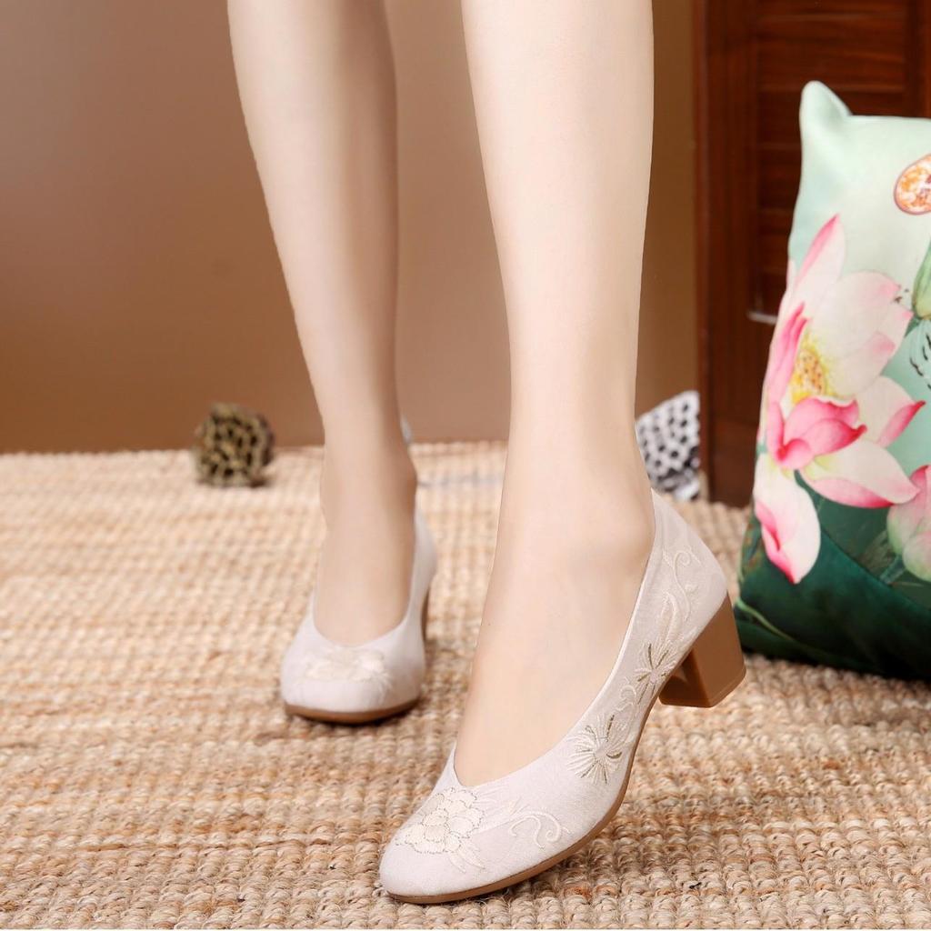 Litaixin Women's Chunky Heel Embroidered Shoes, Ethnic Style, Retro Hanfu Cloth Footwear