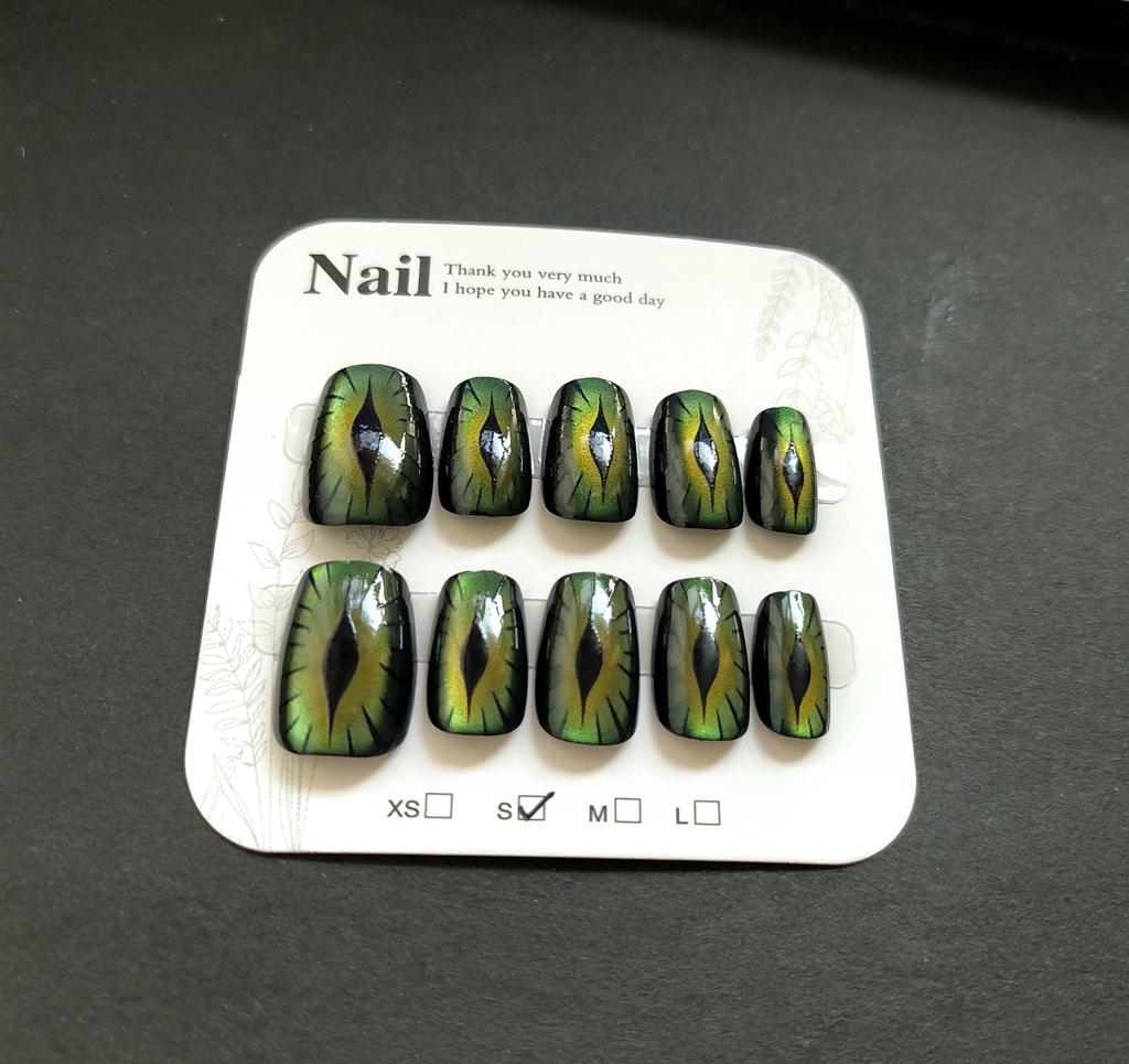 10Pcs Green Cat Eye Short Press On Nails Handmade Punk Fake Nail Tips Acrylic False Nails