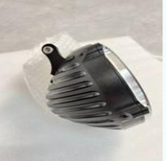 

Совместимая с Harley Softail 5.75 Сборка фары: Полосатая раковина лампы и основание