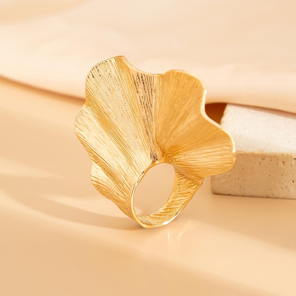 Unique Large Petal Flower Twisted Wave Rings for Women Vintage Geometric Adjustable Ring Jewelry Steampunk Men