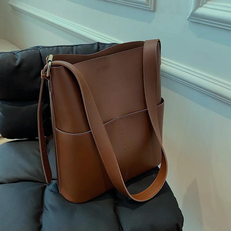 Fashionable 2026 Women's Leather Shoulder Bucket Bags Handbags Winter Fall Autumn Femme Design Casual Sac De Luxe Femme Vintage