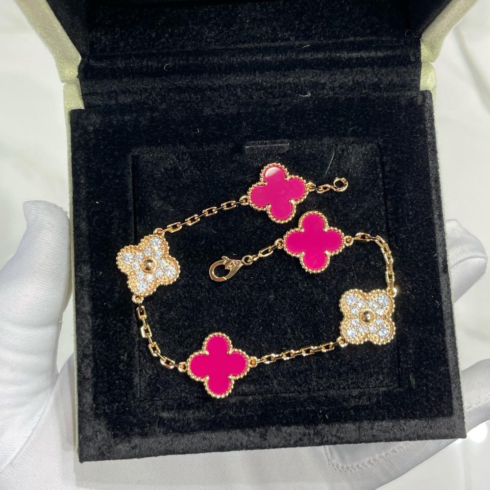 

High Version Four-leaf Clover Five-flower Bracelet Natural Purple Chalcedony Laser CNC Carved 18K Non-fading Ladies Bracelet 925 silver