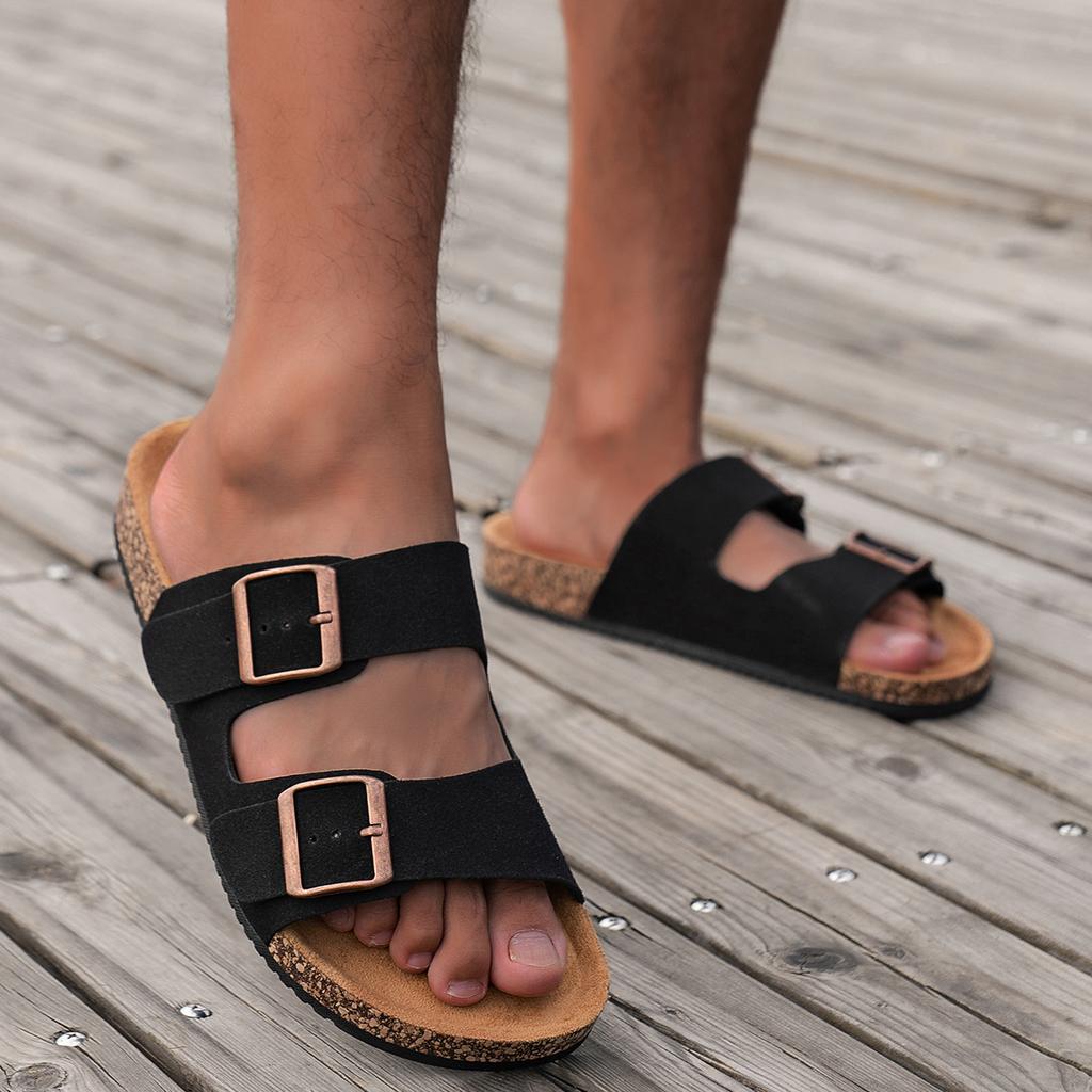 Fashion Summer Men Sandals Buckle Strap Outdoor Sandal Flip Flops Light Slipper Soft Bottom Unisex Slides Flat Shoe Gladiator Mules