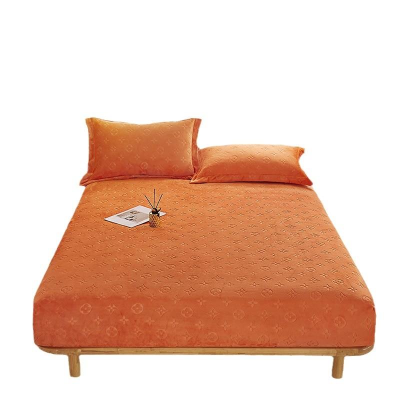 Foreign trade heavy milk fleece mattress single-layer jacquard mattress three-piece set fully enclosed dirty mattress non-slip fixed
