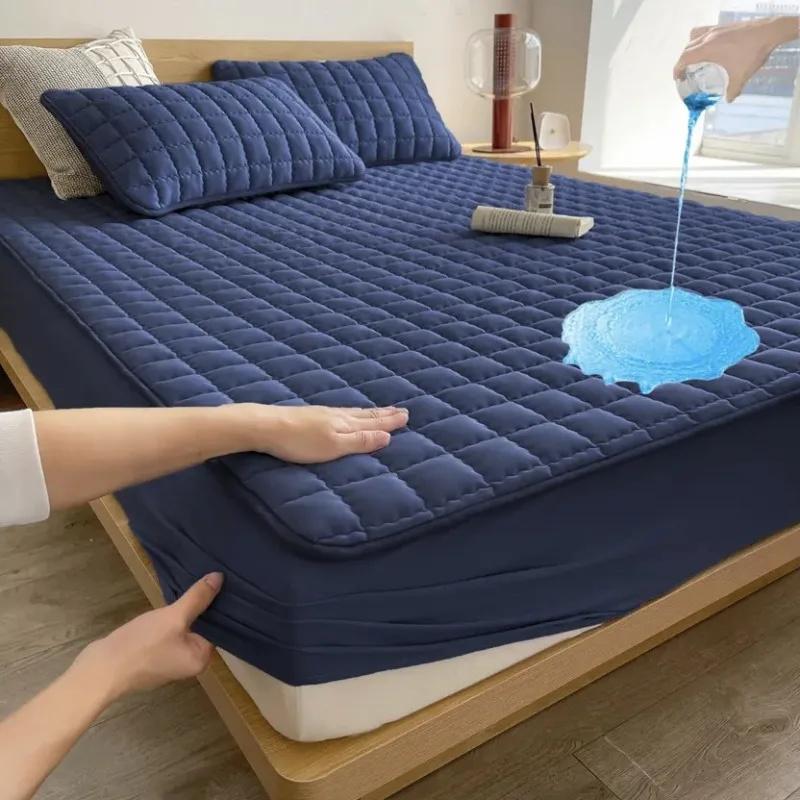 Waterproof High Quality Mattress Cover- Antimicrobial Hypoallergenic Mattress Protector, Noiseless Fitted Sheet Waterproof Thickened Mattress Pad