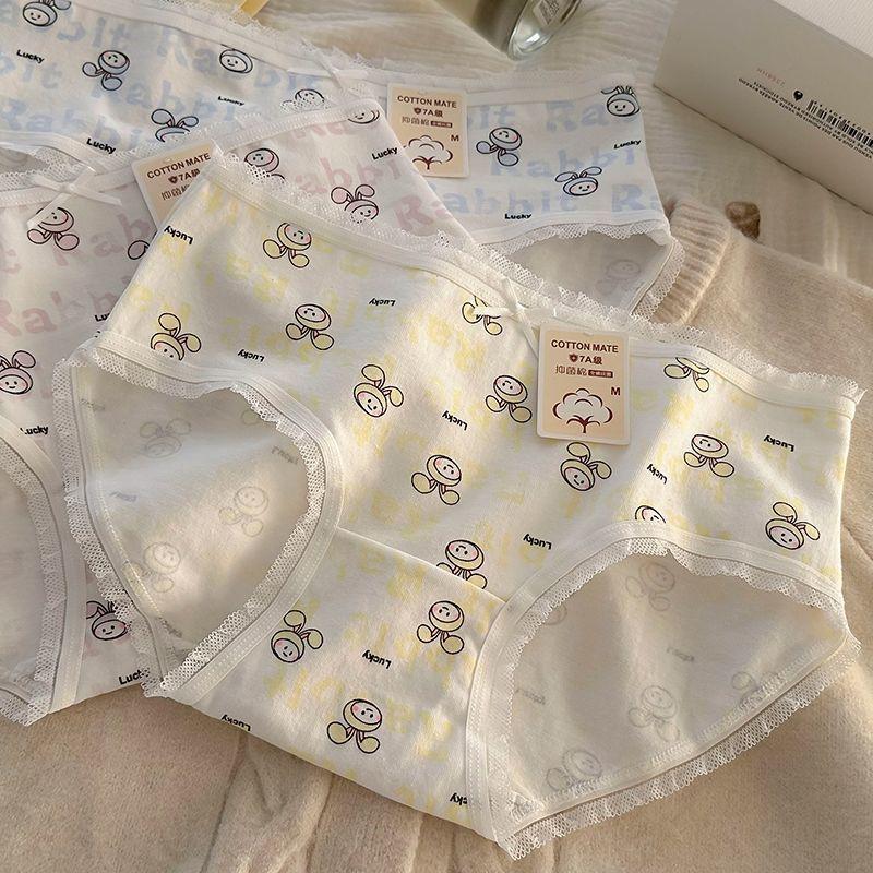 Antibacterial and Breathable Cartoon Printed Waist and Hip Student Triangle Women's Panties