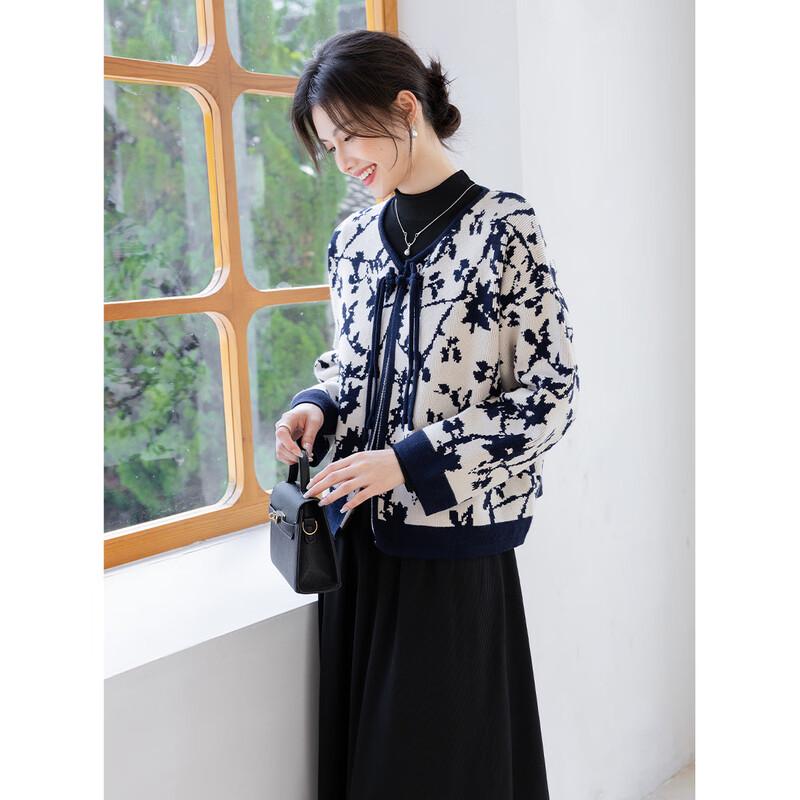 

Mokana Women s Long-Sleeve Knit Sweater One Size