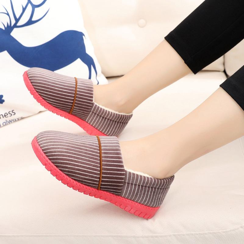 New striped round head low top, comfortable to wear outside, winter velvet soft sole flat heel casual warm women's cotton shoes