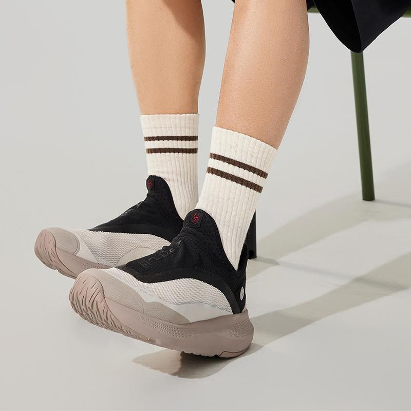 Li Ning Soft Go Slip-On Shock Absorbing Non-Slip Wear-Resistant Breathable Lightweight Rebound Low-Top Casual Shoes Men Casual Shoes AGLU105-3