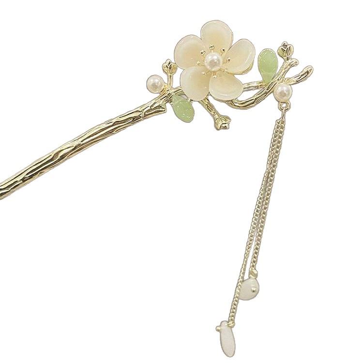 White Magnolia Tassel Hairpin, Ancient Cloud Design, Hanfu Style Women's Jewelry Gift