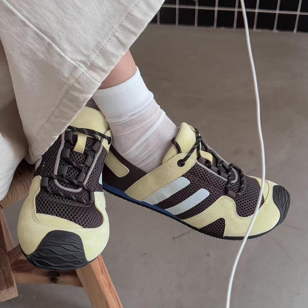 

Ретро туфли-сетка для рыбалки женские 2025 новая летняя сетчатая дышащая спортивная и повседневная обувь на мягкой подошве кроссовки для тренировок Forrest Gump 40 жёлтый