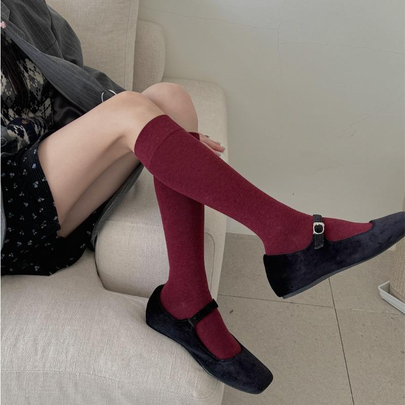 Ladies Autumn and Winter Retro Show Thin Boneless Long Leg Socks