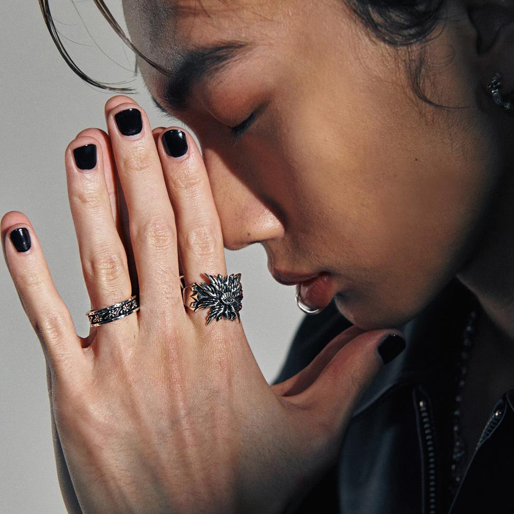 Anonymous Artisan Oldschool Flower Band Ring