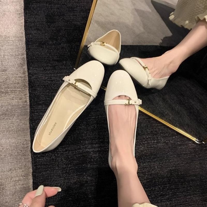 Shoes temperament small round head one-word buckle with patent leather flat bottom commuting single shoes women's spring
