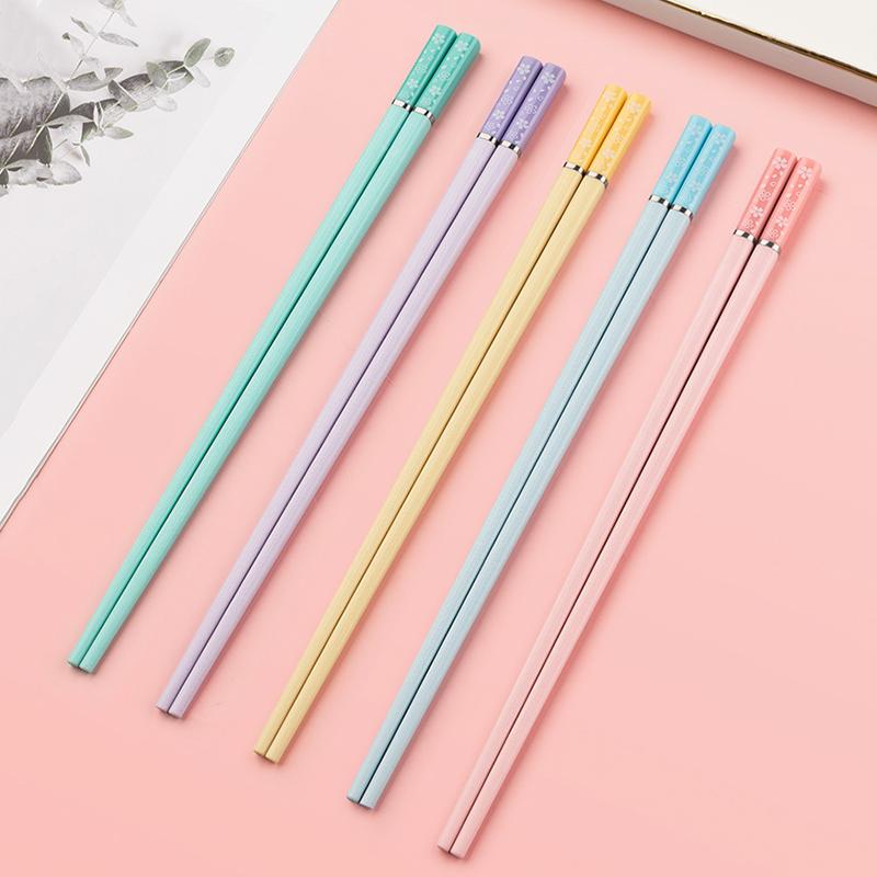 5 Paar japanische Essstäbchen in Bonbonfarben, Kirschdesign, rutschfest, wiederverwendbar, für Sushi, Lebensmittel, Essstäbchen, Geschirr, Küchenutensilien