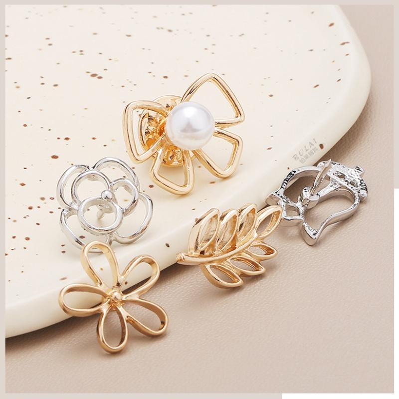 Exquisite Small Size Temperament Heart Brooches Pins For Women Lady Bow Knot Simplicity Flower Suit Clothing Accessories Gift