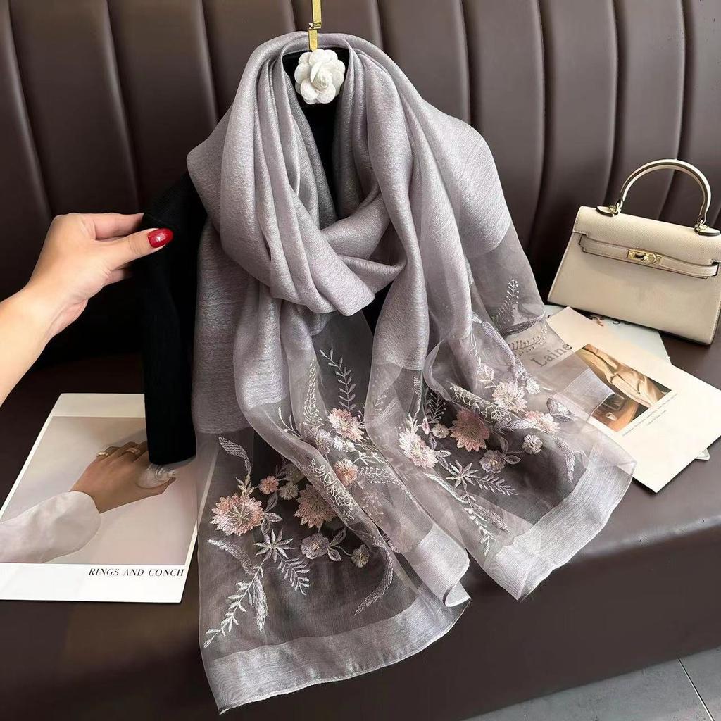 Fashion Silk Wool Scarf Women'S Winter Korean Version Versatile Embroidered Shawl High-End Embroidered Yarn