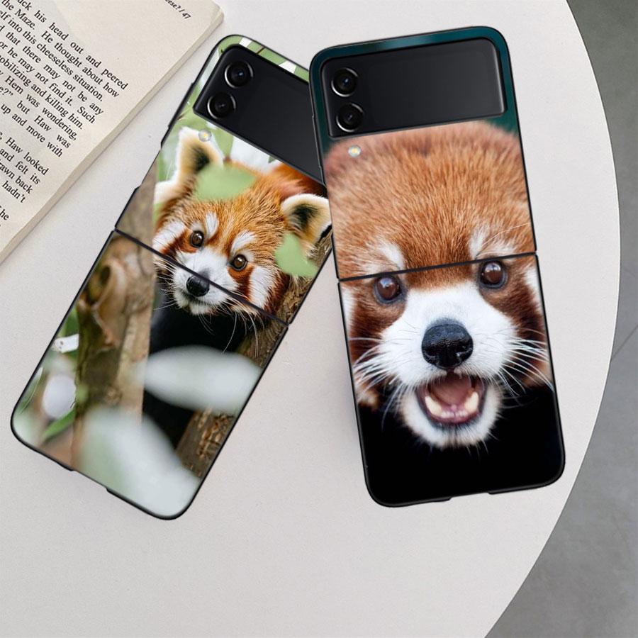Popular Red Pandas Phone Case For Samsung Z Flip 7 6 5G Galaxy Z Flip 5 4 3 Black Hard Cell Cover Luxury PC Shell Coque