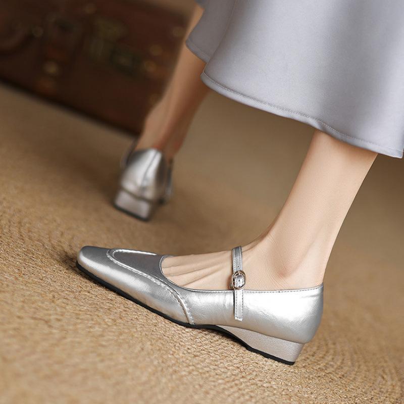 

New women s wedge heel shoes casual foot cover one pedal women s single shoes solid color low heel four seasons wear women s shoes square head 39 серебряный