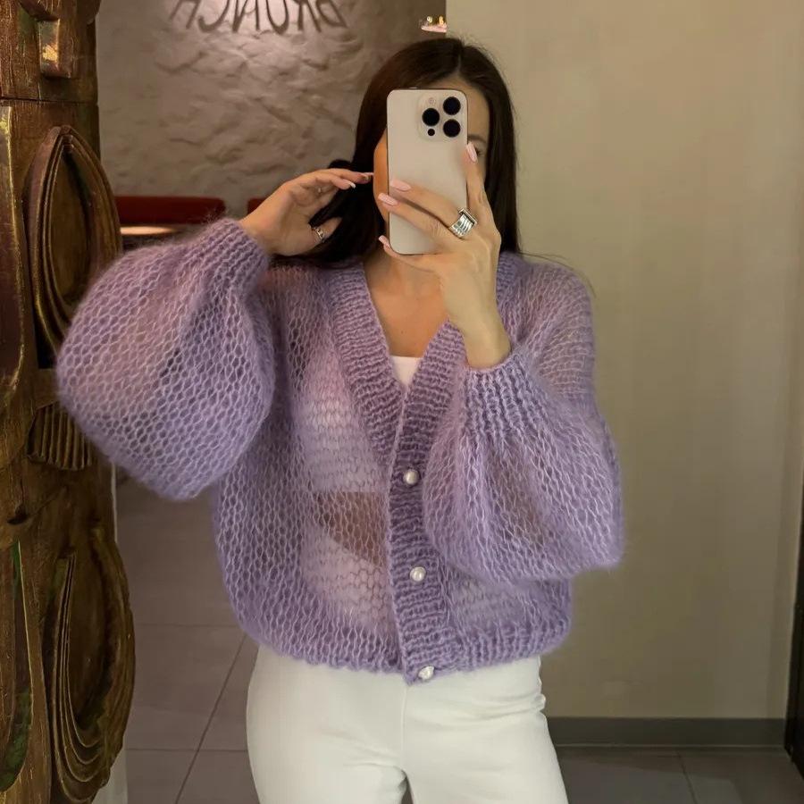 

White V-Neck Knitted Cardigan with Buttons L