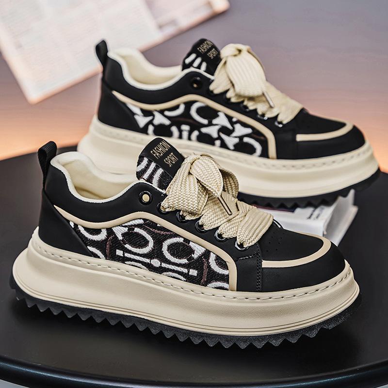 

Men s shoes spring new fashion versatile comfortable soft sole low-top board shoes embroidery spell 44 чорний