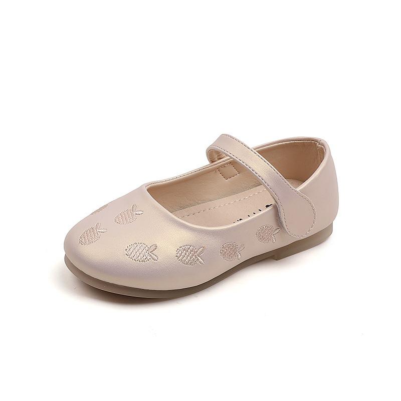 Korean Style Fashion Children's Carrot Embroidered Leather Shoes / Girls' Soft-Sole Princess Shoes / Flat Dance Shoes for Toddlers & Young Children