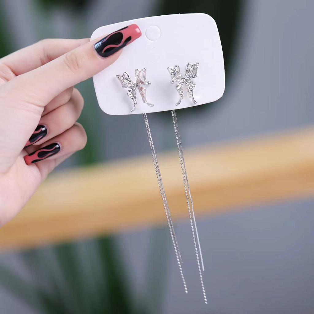 Pinkdudu Mode froid Style papillon longues boucles d'oreilles lumière luxe symétrique papillon frange boucle d'oreille pour les femmes PD1494