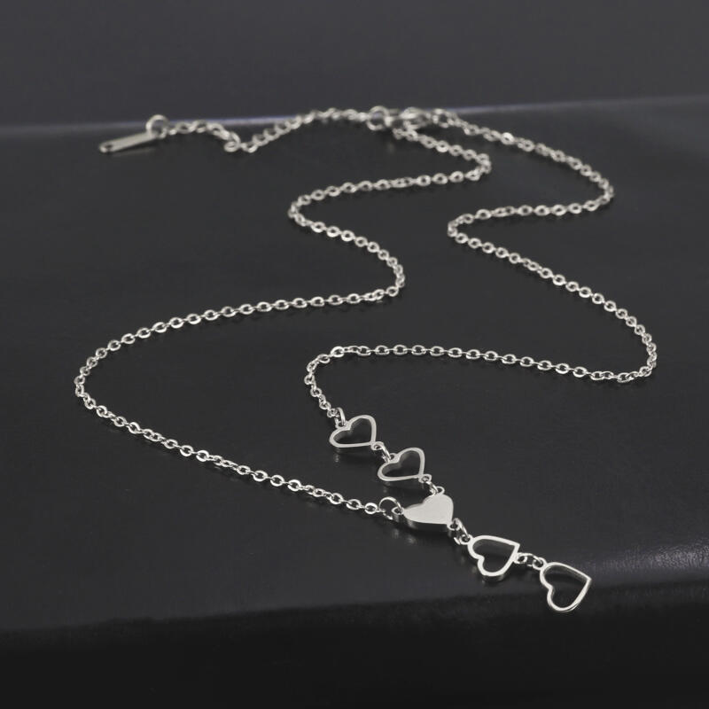 Stainless Steel Heart-Shaped Pendant Necklaces for Women Ladies Elegant and Exquisite Hollow Long Necklaces Jewelry Accessories